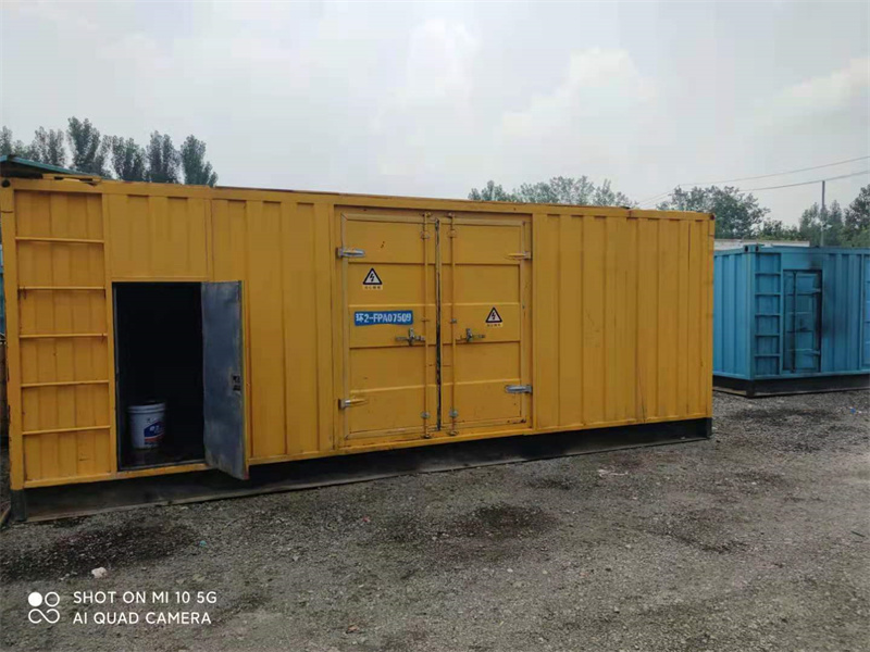 平安200KW柴油发电机组需要配备什么型号的电缆线？